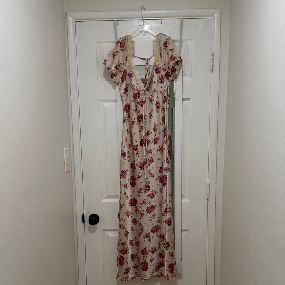 Cream Floral Tie-Back Maxi Dress with Puff Sleeves
